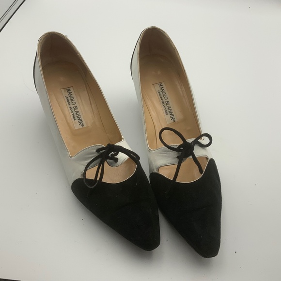 MANOLO BLAHNIK SUEDE AND LEATHER BLACK AND WHITE HEELS - Picture 1 of 8
